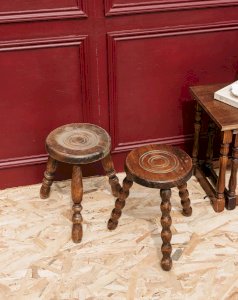 Regis, le tabouret en bois N°512