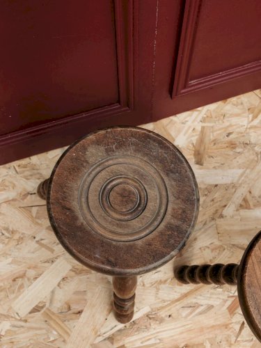 Regis, le tabouret en bois N°512