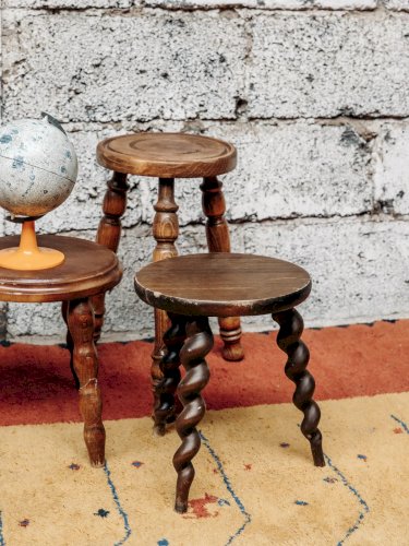 Regis, le tabouret en bois N°592