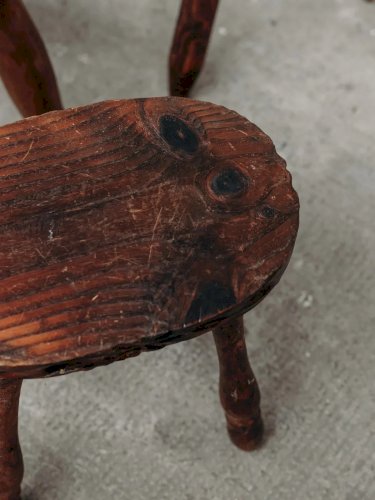 Regis, le tabouret en bois N°596