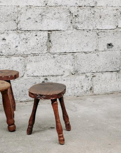 Regis, le tabouret en bois N°596