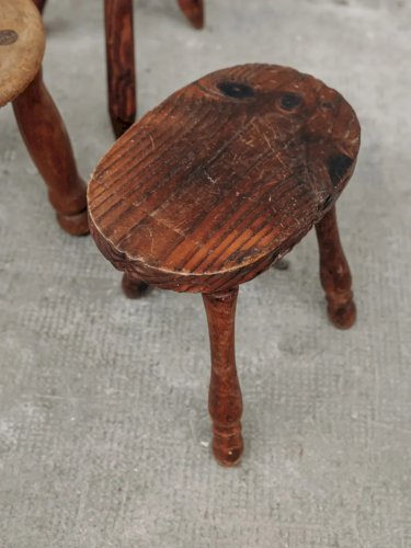 Regis, le tabouret en bois N°596