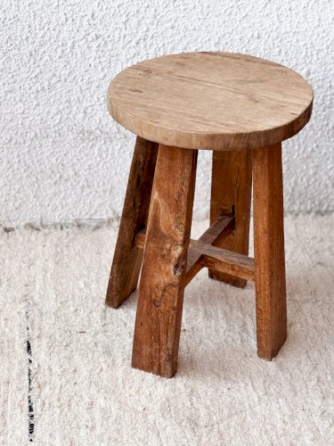 Regis, le tabouret en bois N°607