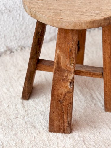 Regis, le tabouret en bois N°607