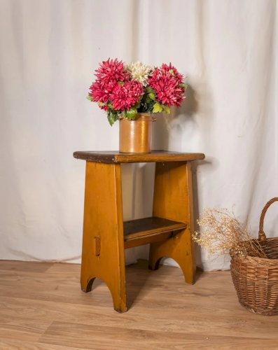 Regis, le tabouret en bois N°790