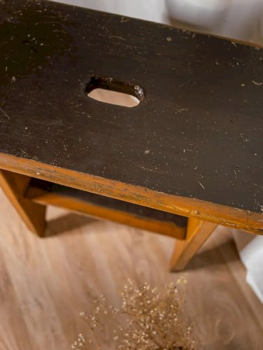 Regis, le tabouret en bois N°790