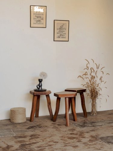 Regis, le tabouret en bois N°830