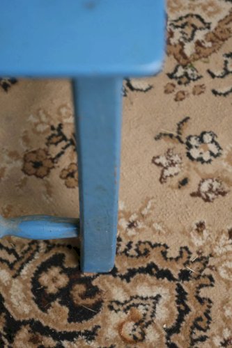 Regis, le tabouret en bois patiné N°767