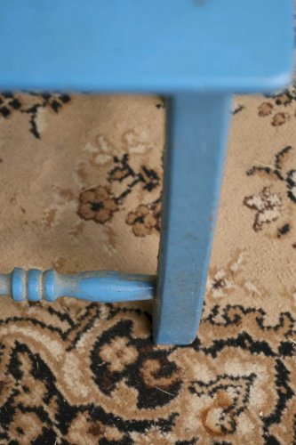 Regis, le tabouret en bois patiné N°767