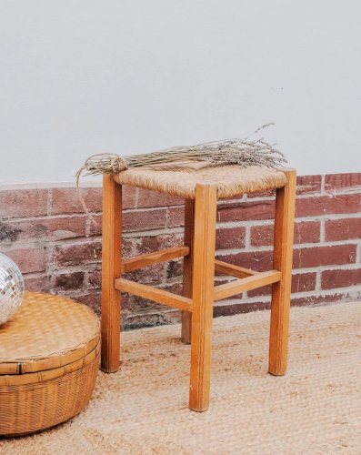 Regis, le tabouret en paille N°544