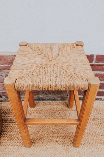 Regis, le tabouret en paille N°544
