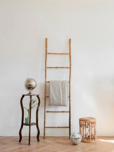 Regis, le tabouret en rotin N°669