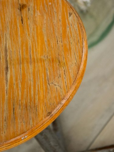 Regis, le tabouret industriel en métal N°821