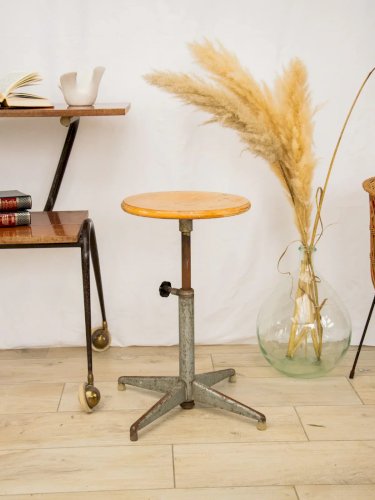 Regis, le tabouret industriel en métal N°821