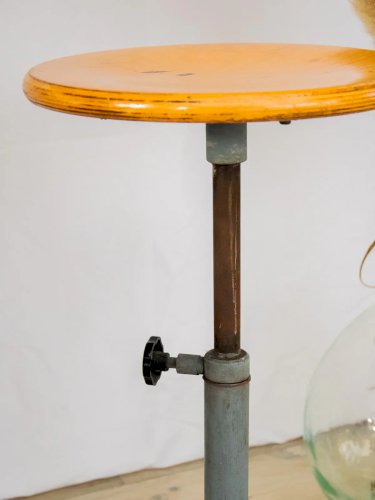 Regis, le tabouret industriel en métal N°823