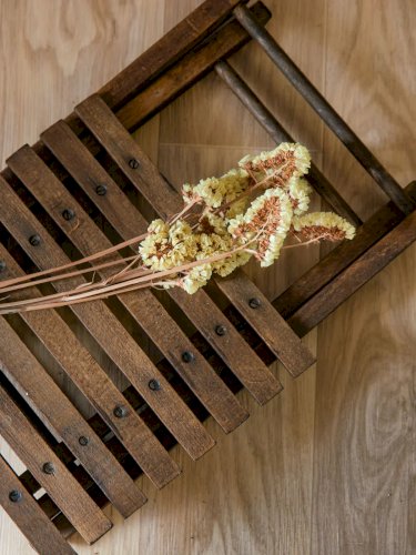 Regis, le tabouret pliable en bois N°784