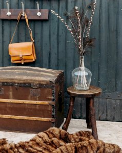 Regis, the brutalist tripod stool No. 852