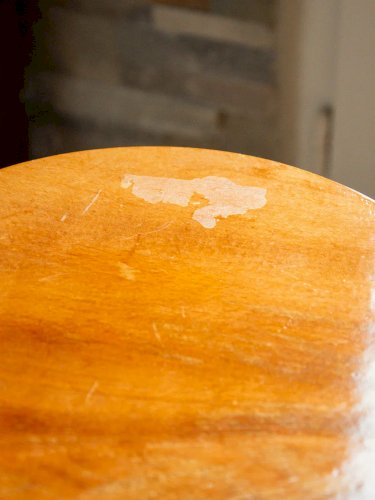 Regis, le tabouret tripode N°651