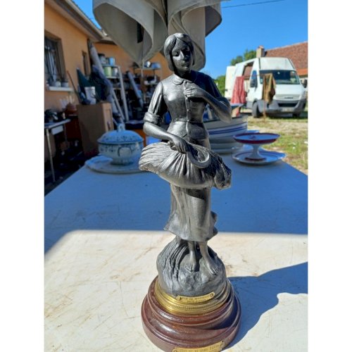 Régule de P.Bobbies  Fin de Moisson  Galeries Lafayette