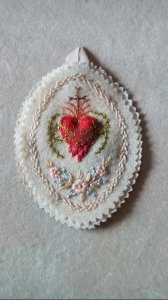 Ancient religious relic Sacred Heart embroidered (protection)