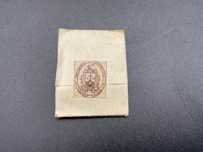 Relique Terre Receuillie Sous Le Cerceuil De La Bienheureuse Thérèse