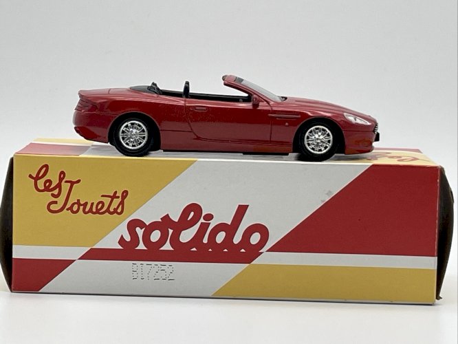  Aston Martin DB9 Volante (2005) 1/43 Solido