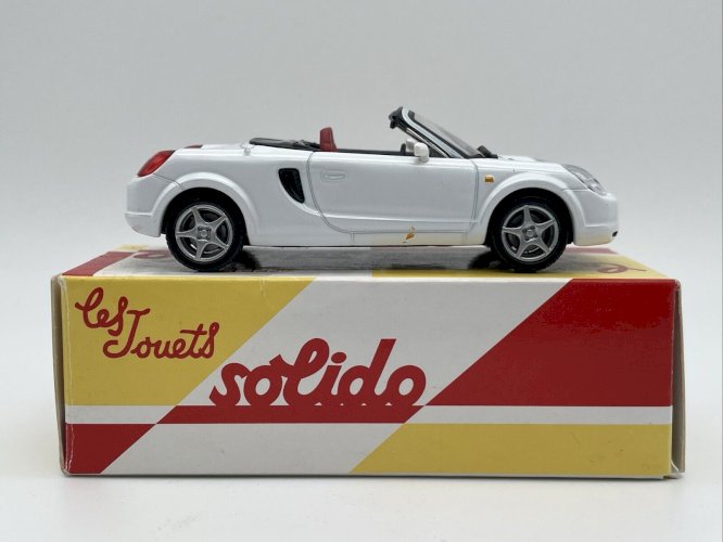 Toyota MR2 Cabriolet (2000) 1/43 Solido