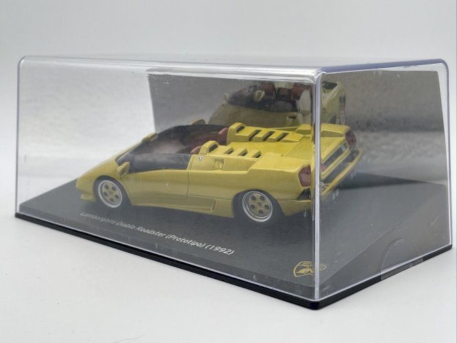 Lamborghini Diablo Roadster (1992) 1/43 Altaya