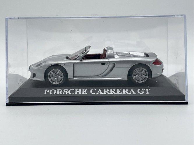  Porsche Carrera GT 1/43