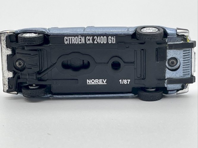  Citroën CX 2400 GTI (1977) 1/87 Norev