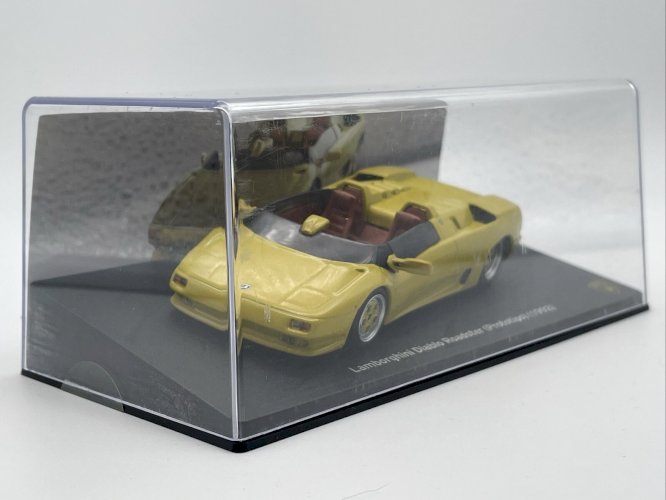 Lamborghini Diablo Roadster (1992) 1/43 Altaya