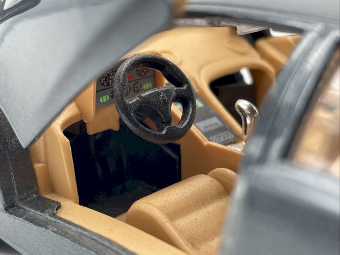  Lamborghini Diablo (1990) 1/24 Burago