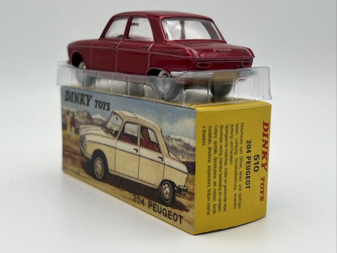  Peugeot 204 1/43 Dinky Toys