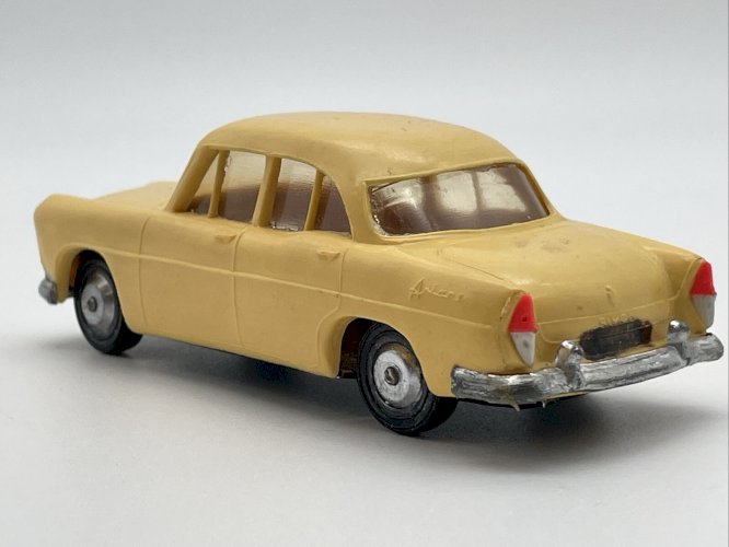  Simca Ariane 1/43 Norev