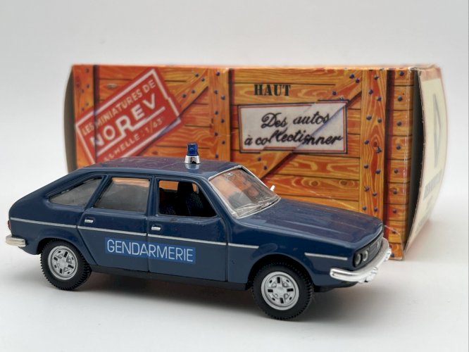 Renault 30 1977  Gendarmerie 1/43 Norev