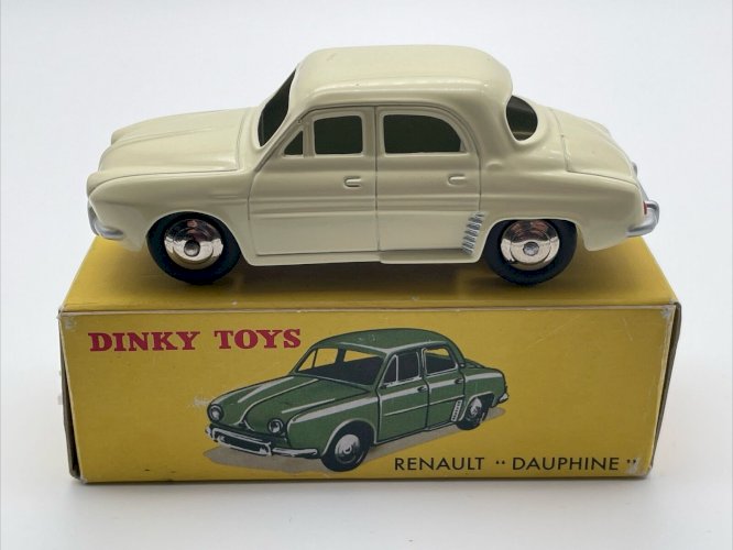 Renault Dauphine 1/43 Dinky Toys 24E
