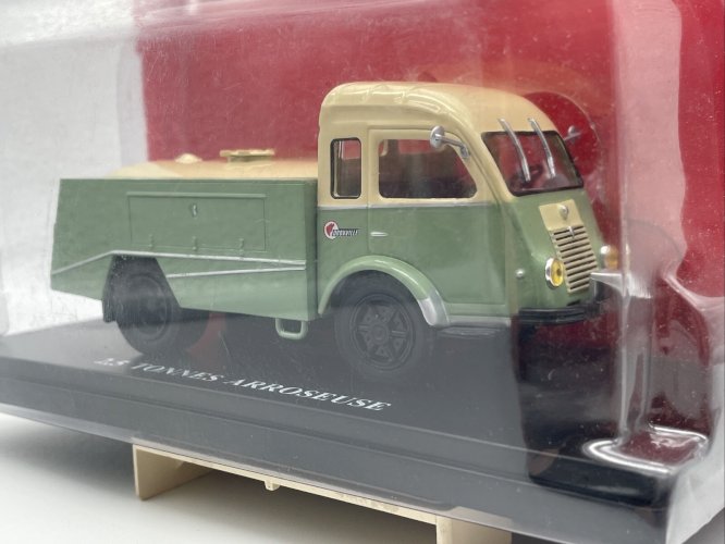  2.5 Tonnes Arroseuse 1/43 Hachette
