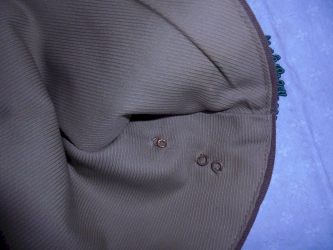 bonet de police belge de  2 guerre 