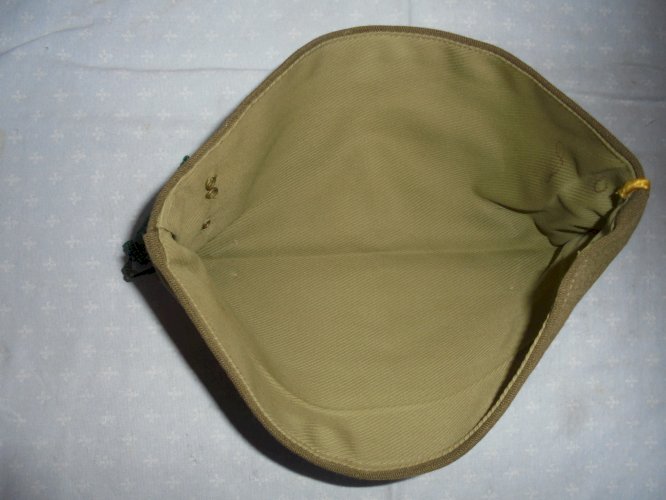 bonet de police belge de  2 guerre 