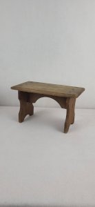 Repose-pieds, tabouret en bois