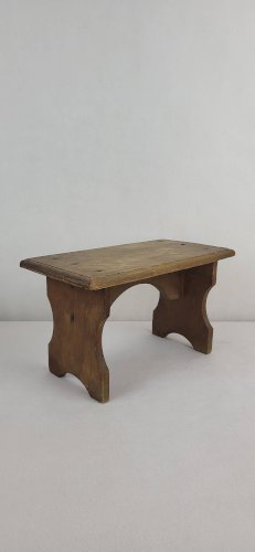 Repose-pieds, tabouret en bois