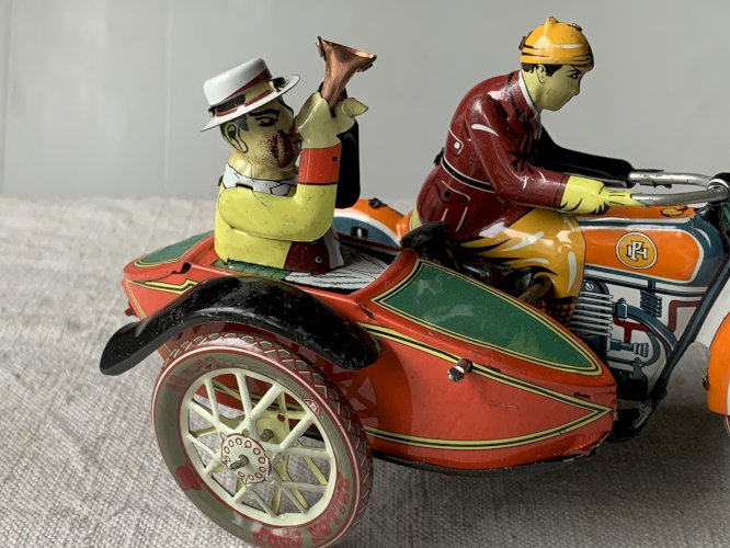 Reproduction jouet moto side car métal peint