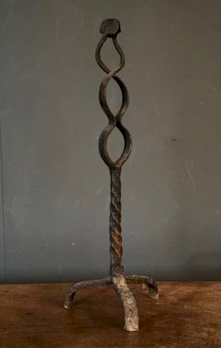 Résinier brûle-jonc en fer forgé XVIIe ou XVIIIe art populaire L9037