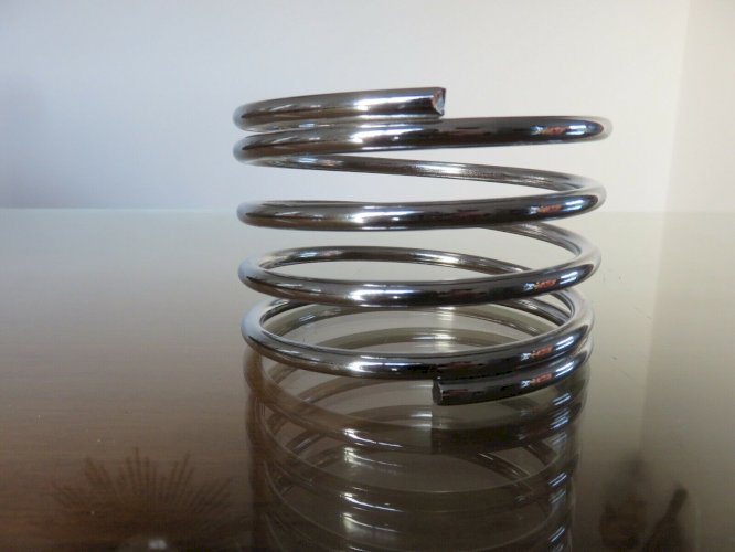 RESSORT CHROME PRESSE PAPIER, OBJET DE DECORATION ANNEES 70 VINTAGE
