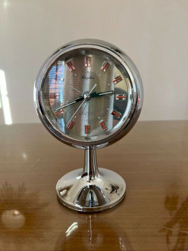 REVEIL MECANIQUE  RHYTHM JAPON N°51129, PIED TULIPE CHROME ANNEES 70 VINTAGE 