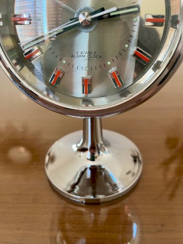 REVEIL MECANIQUE  RHYTHM JAPON N°51129, PIED TULIPE CHROME ANNEES 70 VINTAGE 