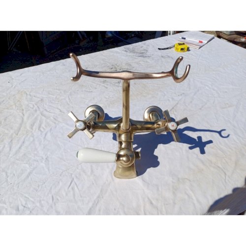 Robinet Ancien de Baignoire en Bronze