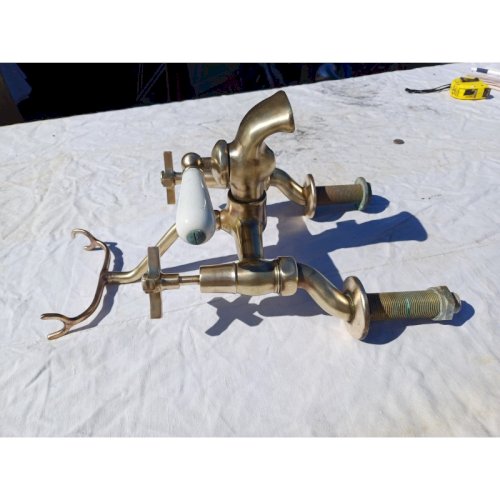 Robinet Ancien de Baignoire en Bronze