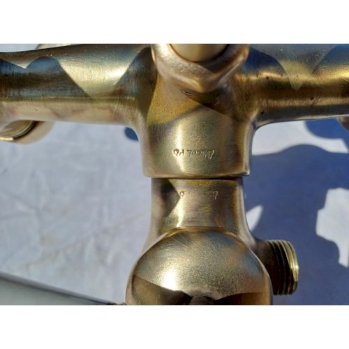 Robinet Ancien de Baignoire en Bronze