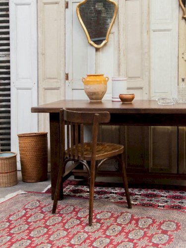 Romy, la grande table à manger en bois massif N°490